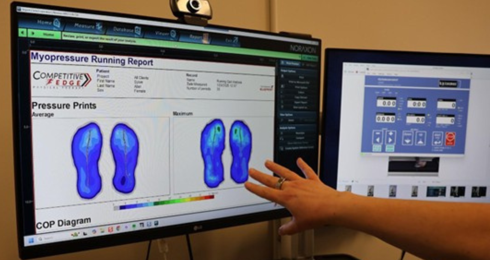 MyoPressure Noraxon software displaying a MyoPressure Running Report with plantar pressure maps as a user reviews the results.